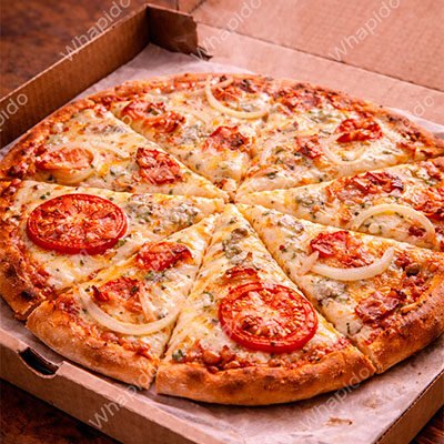 Pizza Fugazzeta con Palmitos.